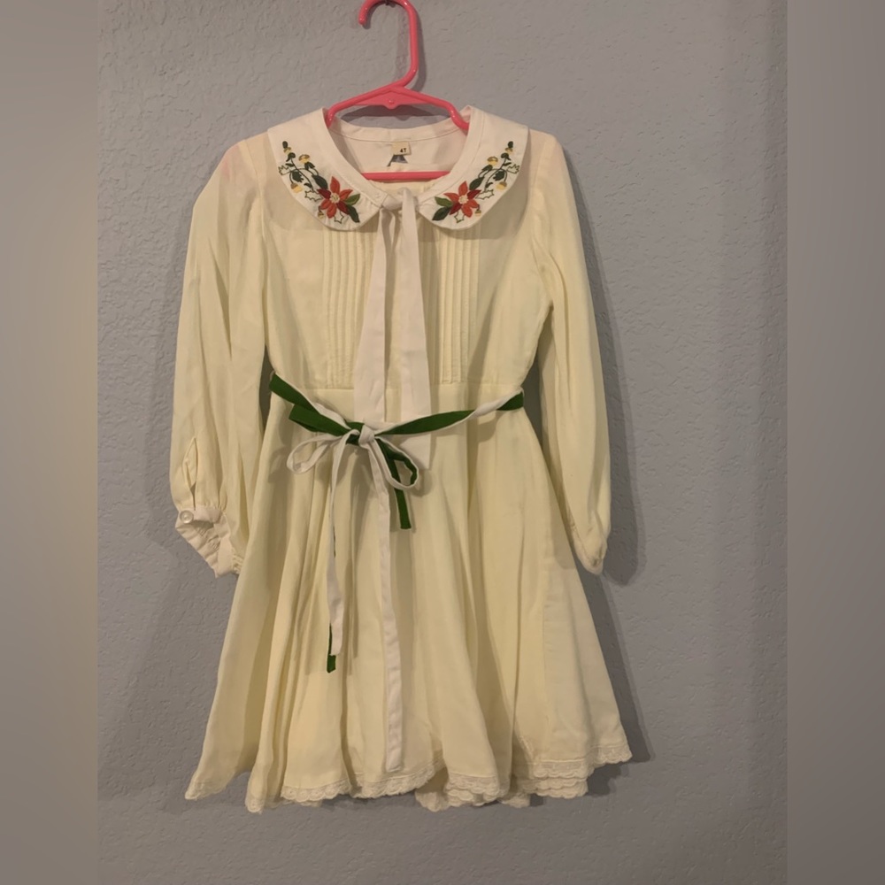 Well dressed wolf holiday dress size 4